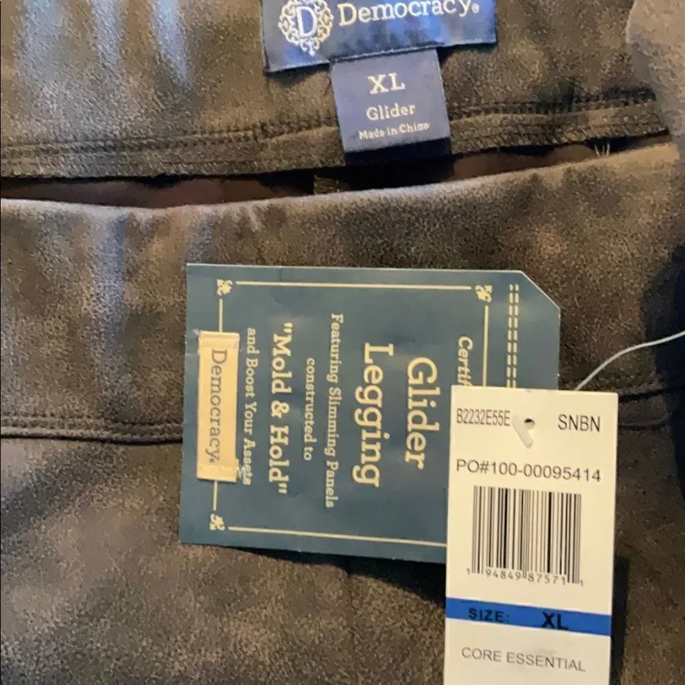 DEMOCRACY Gray Glider Leggings with side pockets